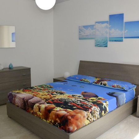 Casa Vacanza Tra Cielo E Mare 쿠스토나치 외부 사진