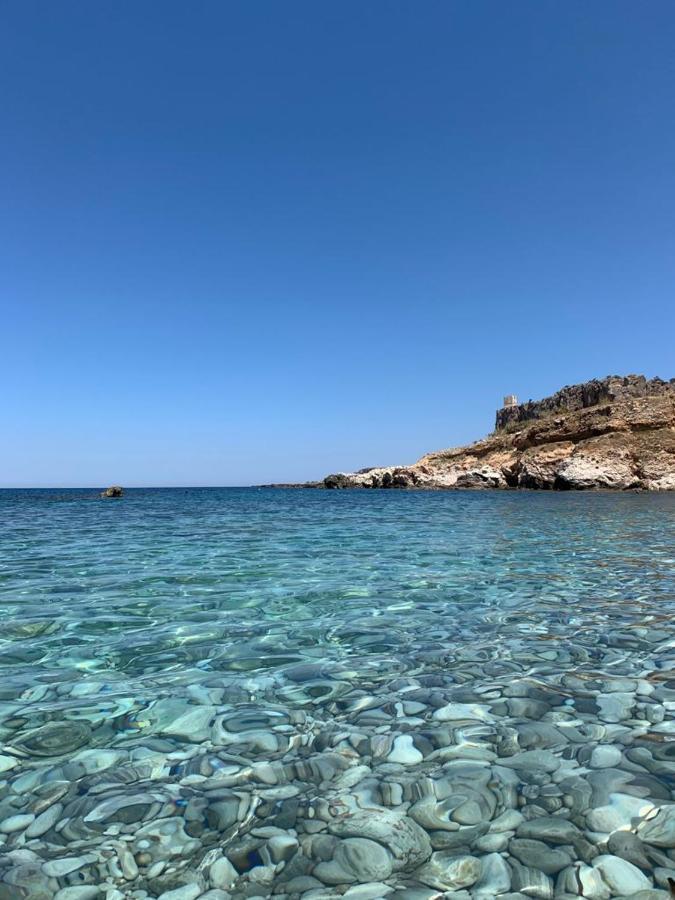 Casa Vacanza Tra Cielo E Mare 쿠스토나치 외부 사진
