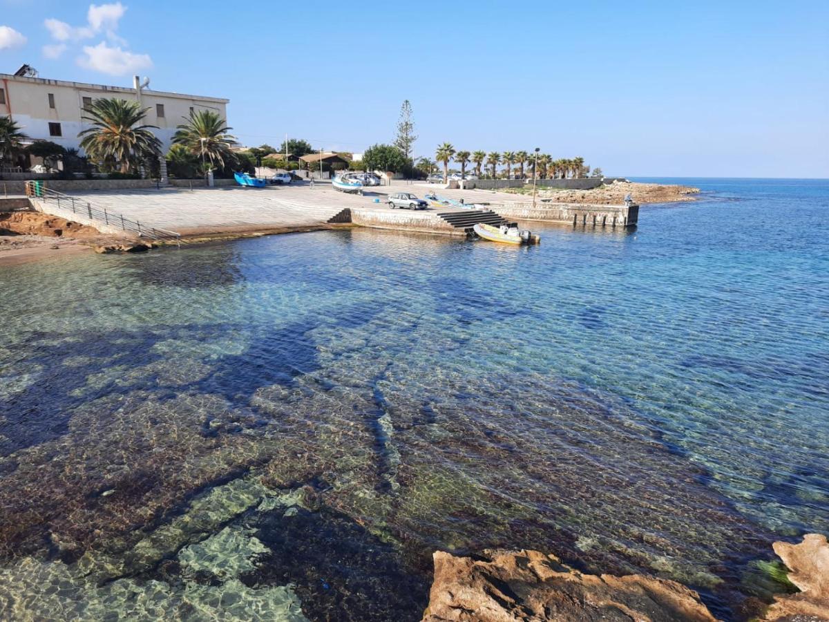 Casa Vacanza Tra Cielo E Mare 쿠스토나치 외부 사진