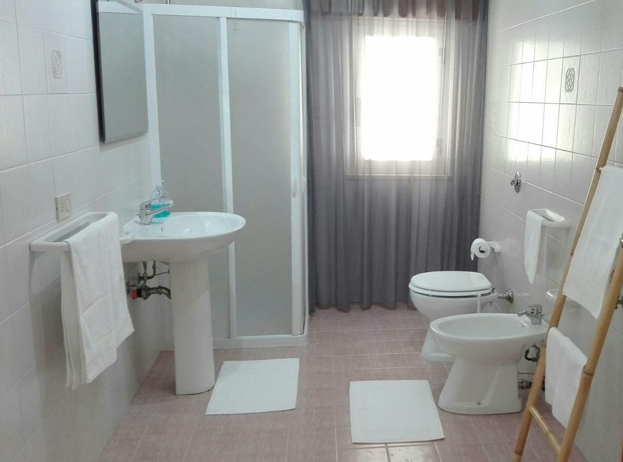 Casa Vacanza Tra Cielo E Mare 쿠스토나치 외부 사진