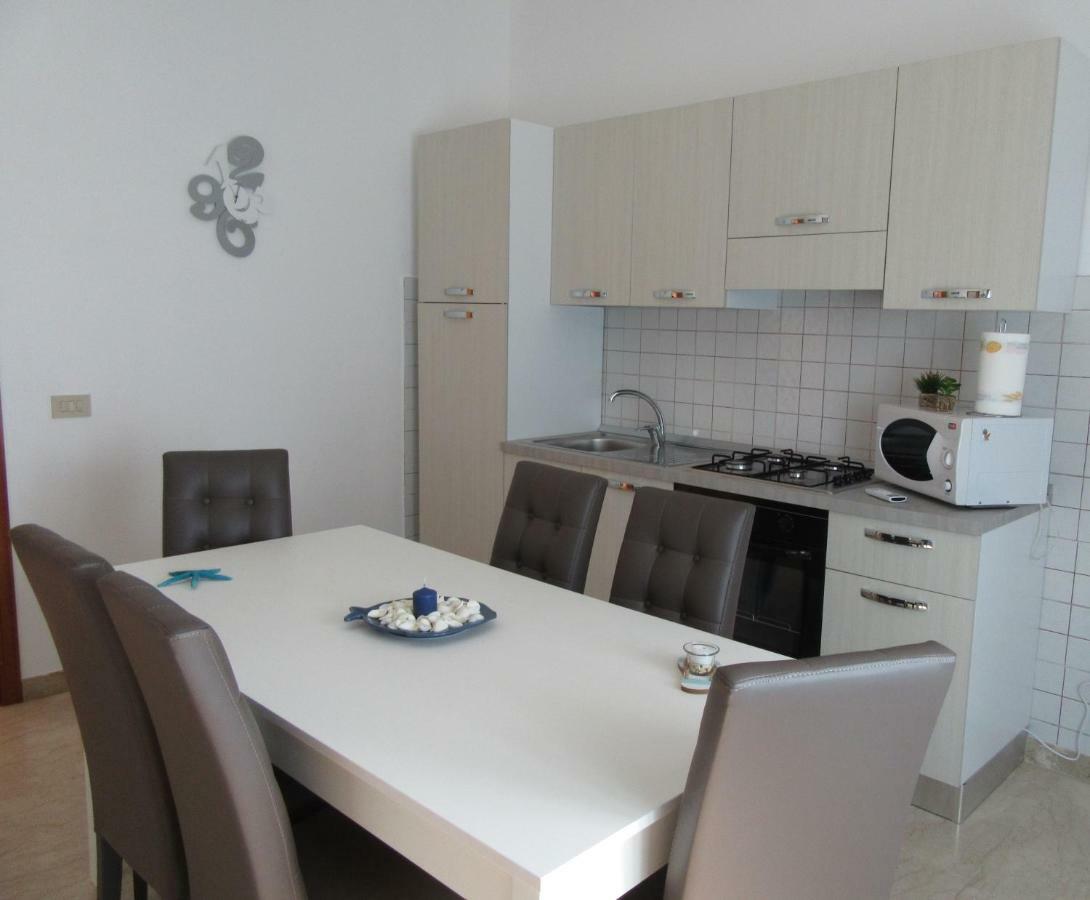 Casa Vacanza Tra Cielo E Mare 쿠스토나치 외부 사진